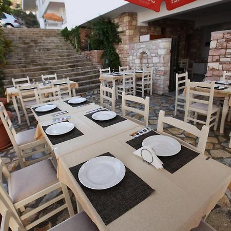 Hotel Prishtina Saranda Extérieur photo