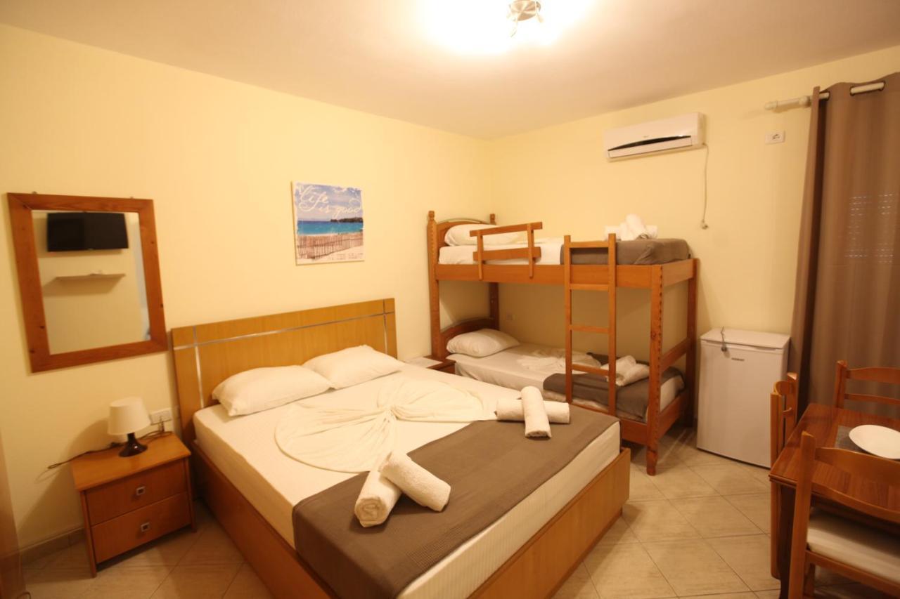 Hotel Prishtina Saranda Extérieur photo