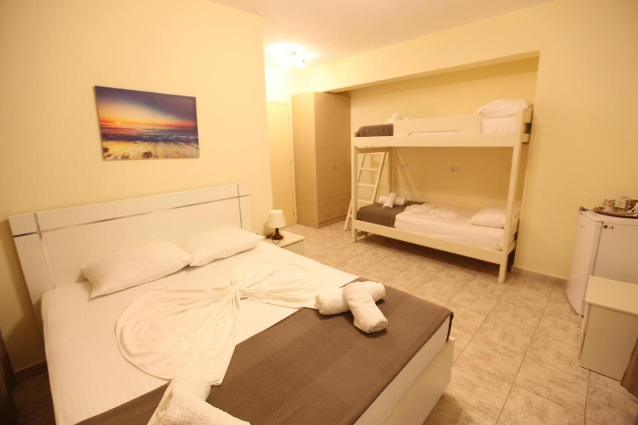Hotel Prishtina Saranda Extérieur photo