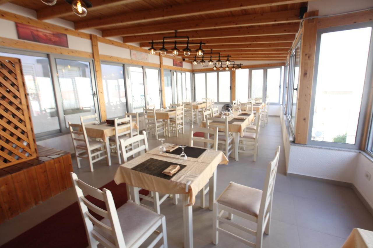 Hotel Prishtina Saranda Extérieur photo