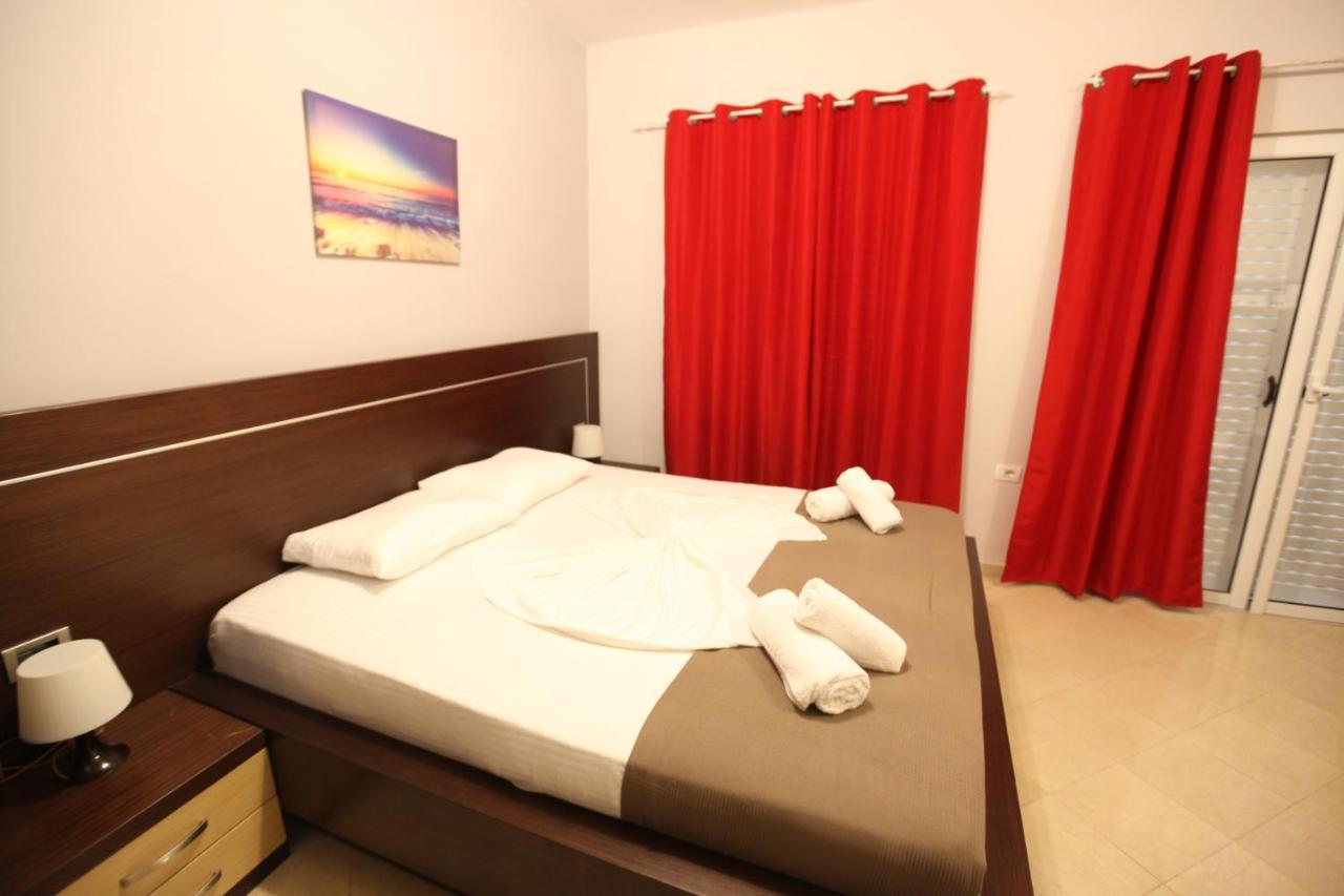 Hotel Prishtina Saranda Extérieur photo