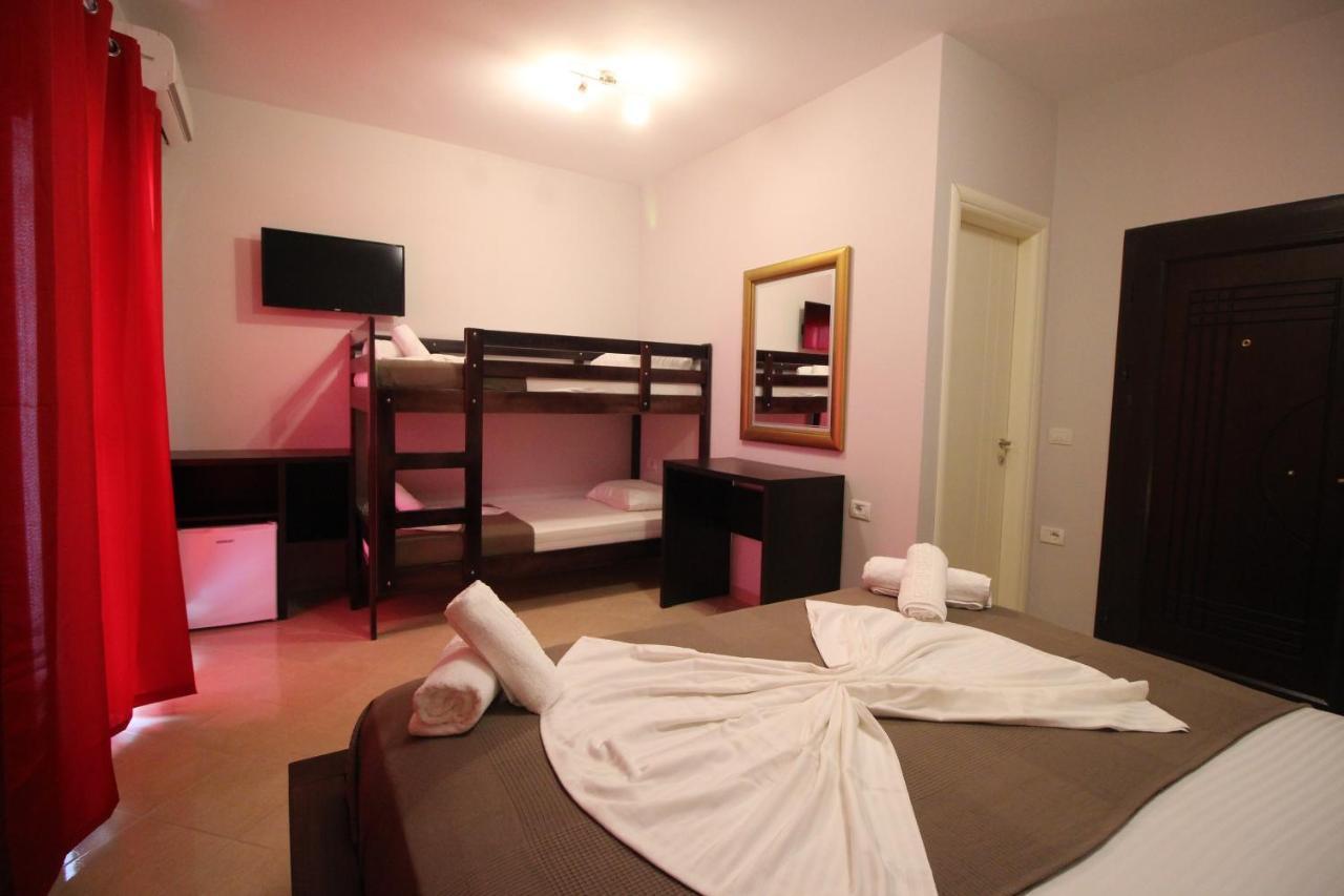 Hotel Prishtina Saranda Extérieur photo