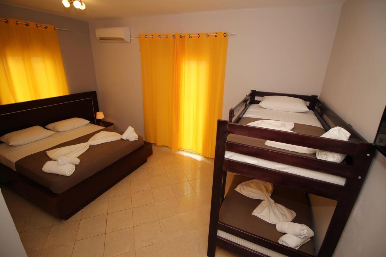 Hotel Prishtina Saranda Extérieur photo