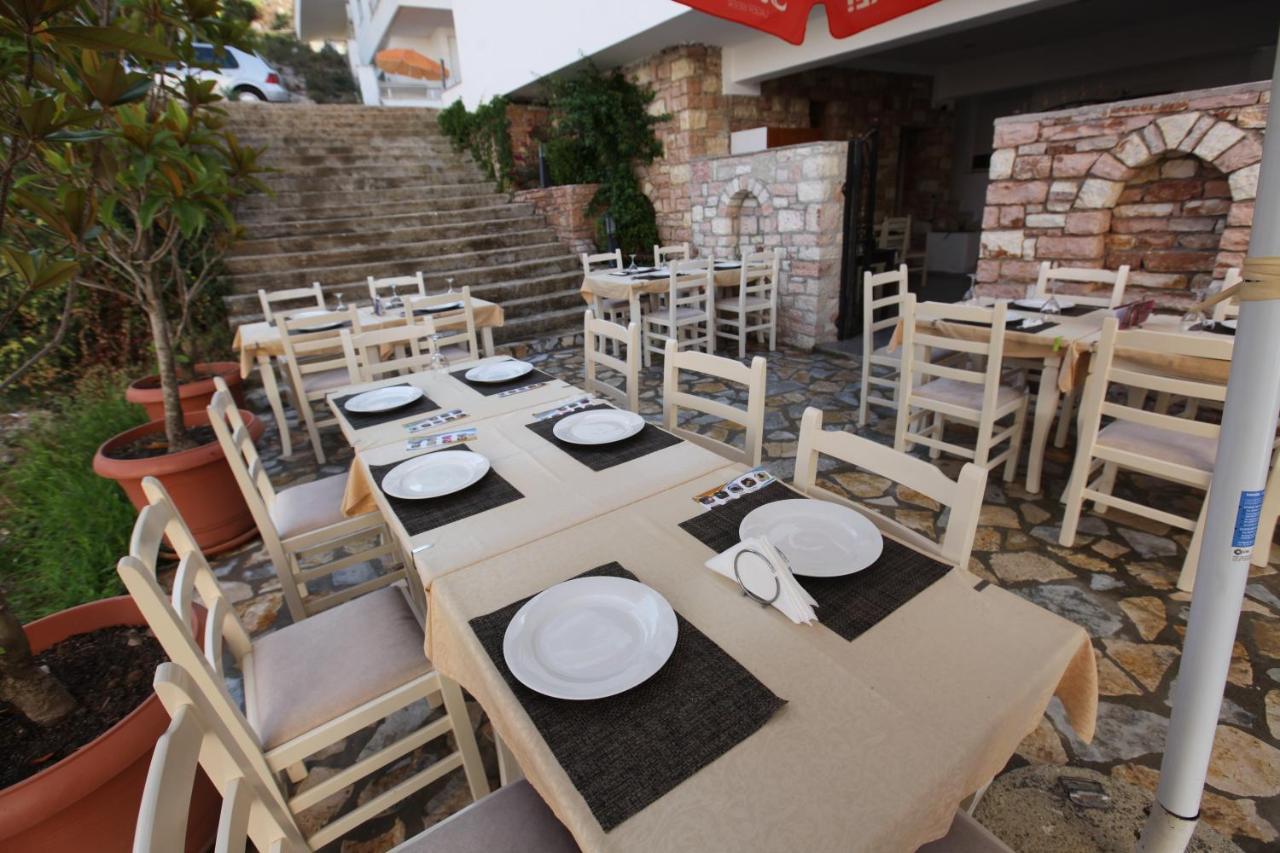 Hotel Prishtina Saranda Extérieur photo